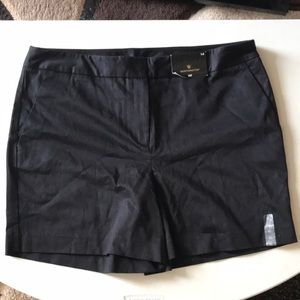 Worthington short size 14
Black